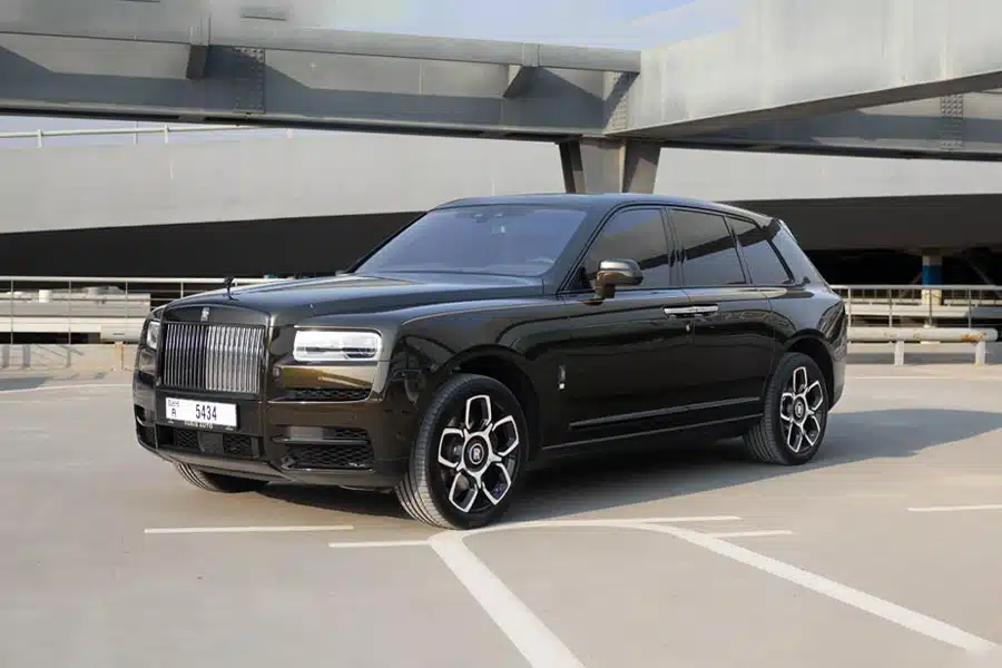Rolls royce cullinan rent in dubai