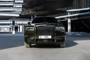 Jetzt einen Rolls-Royce Cullinan mieten