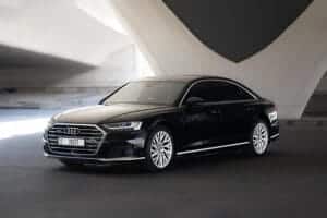 Location d'Audi A8 à Dubaï