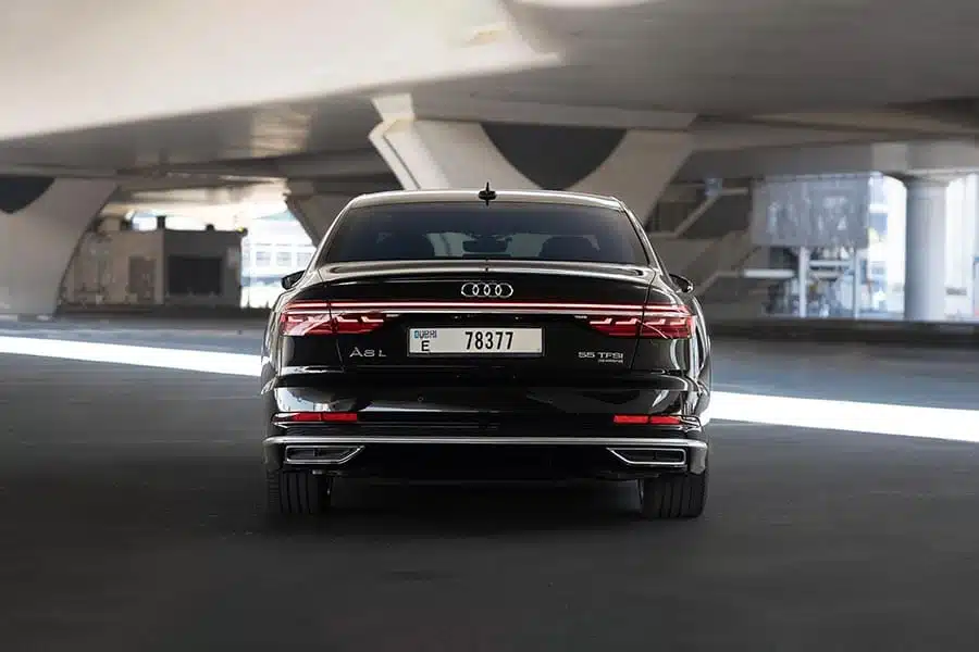 AUDI A8 Image 3