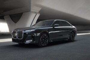 BMW 760i Retour à Dubaï