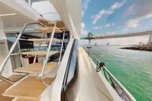 יאכטה פריטי 670