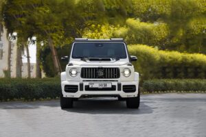 Location de Mercedes Brabus blanches à Dubaï