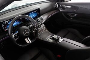 Mercedes Benz E200