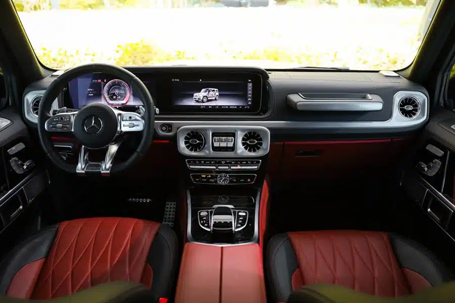 Mercedes G63 Black Mate Image 4