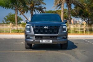 Louer un Nissan Patrol Gris Modèle 2025 à Dubaï