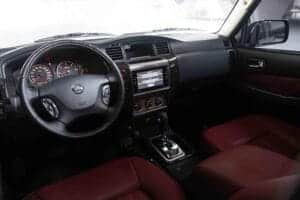 Interior Nissan Patrol Safari