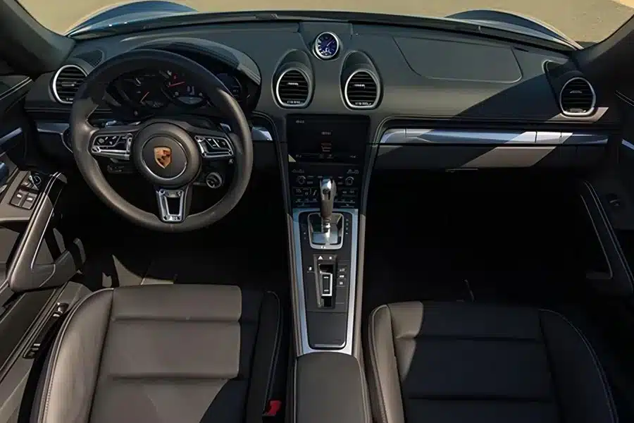 迪拜保时捷718 Boxster内饰