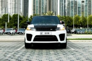 Range Rover Sport SVR mieten in Dubai