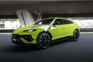 השכרת למבורגיני אורוס S בדובאי