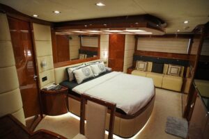 Yacht MAJESTY 88