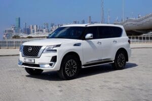 Location de Nissan Patrol 2024 à Dubaï