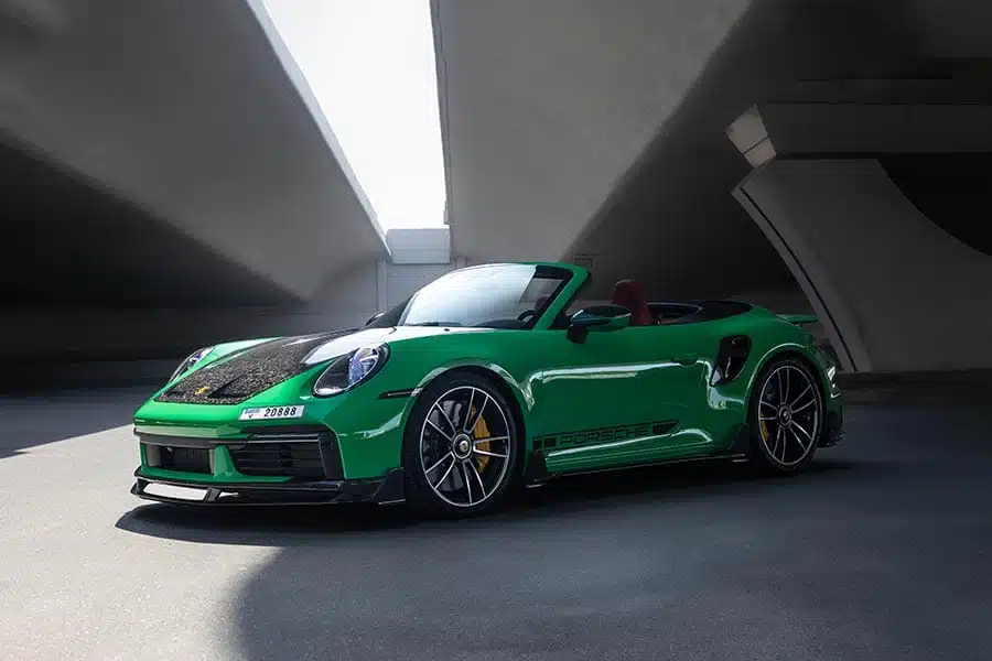 租一辆保时捷 911 Turbo S
