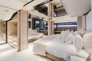 Rent a Yache in Dubai