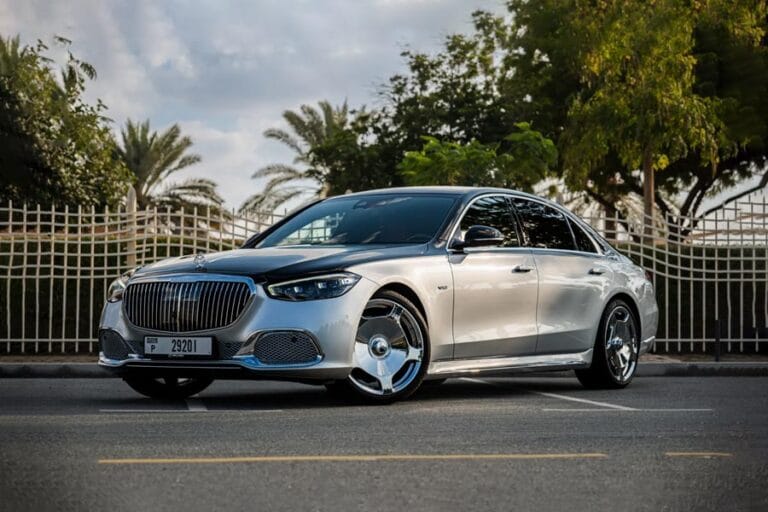Mercedes-Benz S680 Maybach 2025