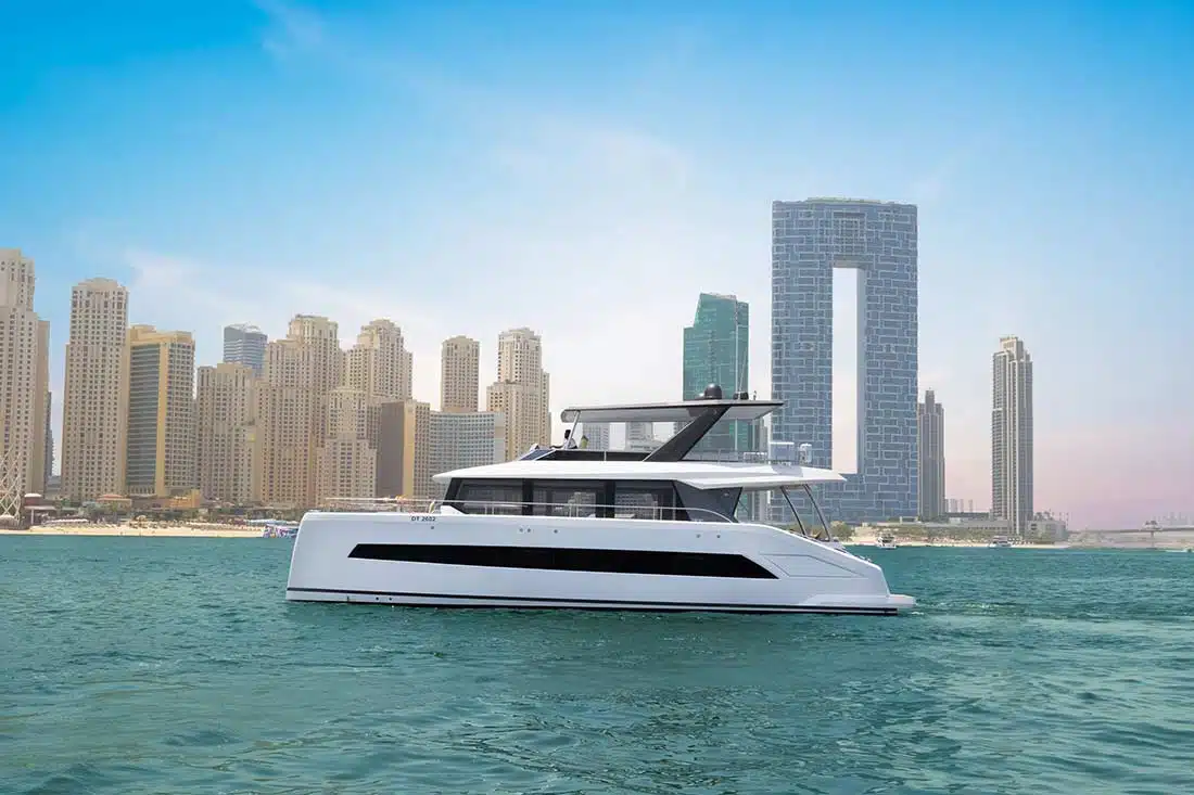 yacht rental dubai