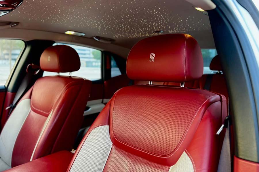 Rolls-Royce Ghost image 6