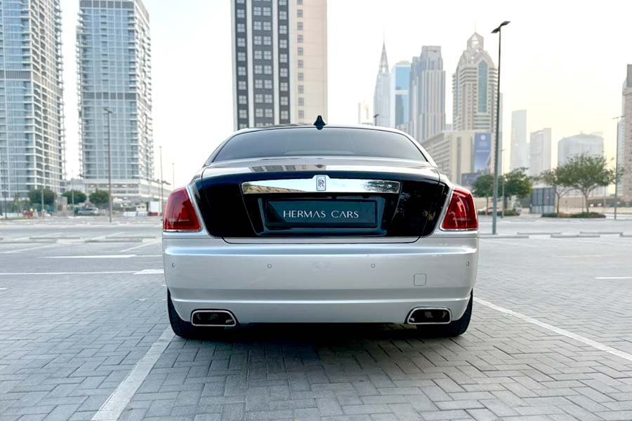 Rolls-Royce Ghost image 3