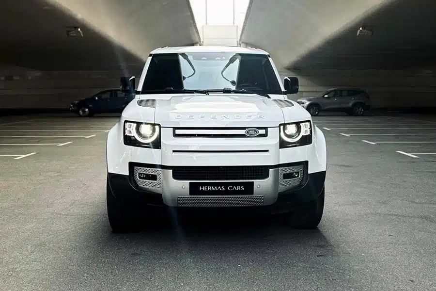 Defender-2025-Modell-weiß-Farbe-Miete-Dubai