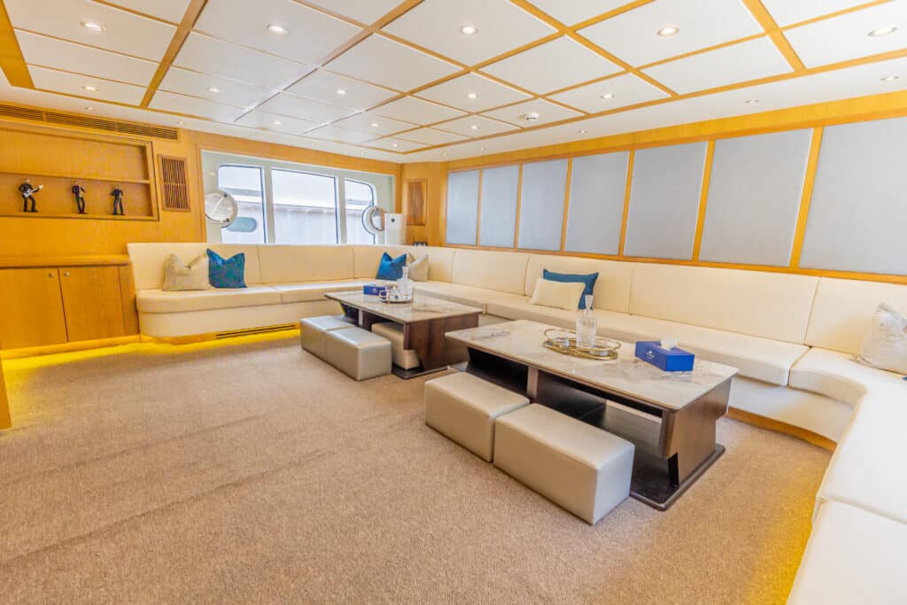 Réservez votre excursion en yacht dès aujourd'hui