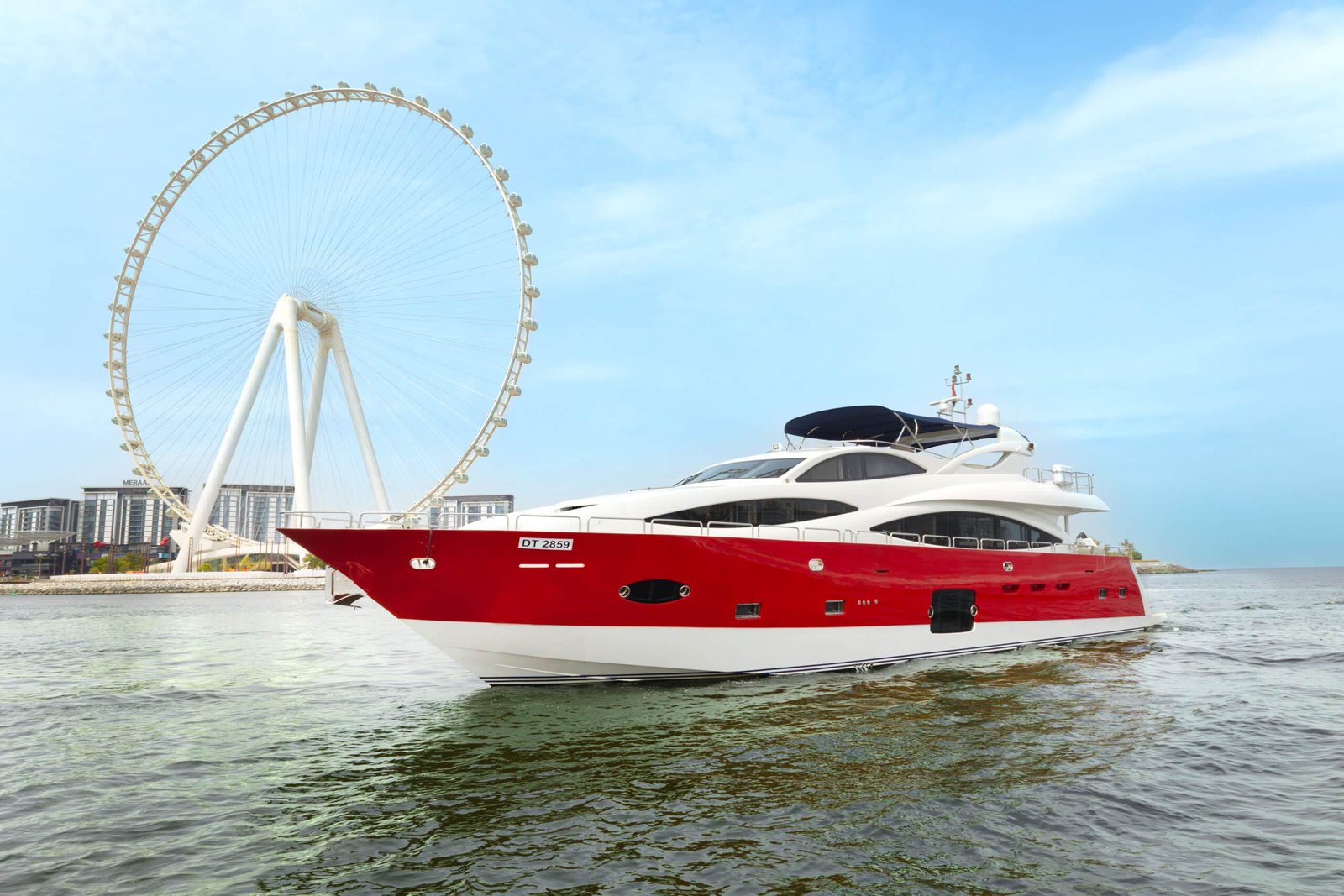 Yacht hire in dubai uae